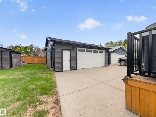 8410 95B Ave, Fort Saskatchewan, AB - Outdoor With Exterior