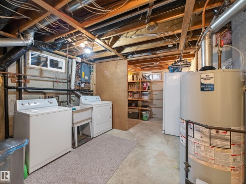 8410 95B Ave, Fort Saskatchewan, AB - Indoor Photo Showing Basement