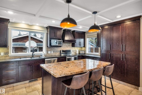 14704 88 Avenue, Edmonton, AB - Indoor Photo Showing Kitchen With Double Sink With Upgraded Kitchen