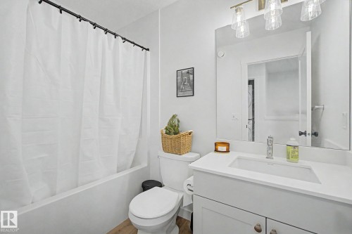 117 Brickyard Drive, Stony Plain, AB - Indoor Photo Showing Bathroom