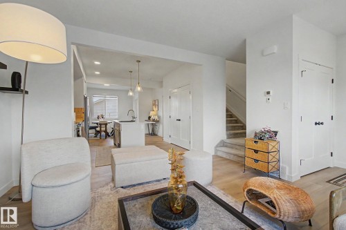 117 Brickyard Drive, Stony Plain, AB - Indoor Photo Showing Living Room