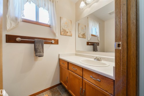 4012 44 Avenue, Stony Plain, AB - Indoor
