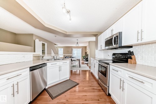 68 2051 Towne Centre Boulevard, Edmonton, AB - Indoor Photo Showing Kitchen With Stainless Steel Kitchen