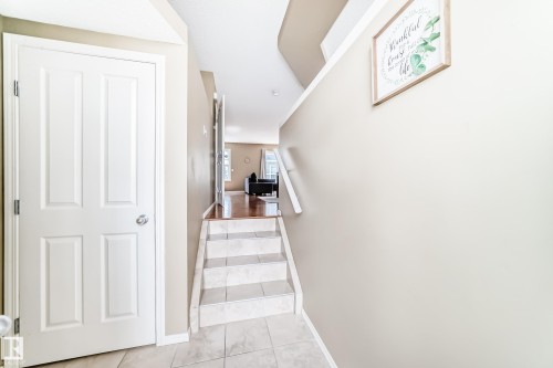 68 2051 Towne Centre Boulevard, Edmonton, AB - Indoor Photo Showing Other Room