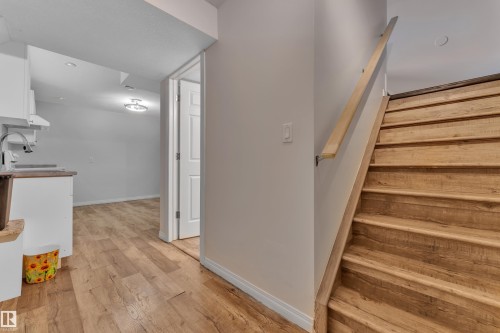 3774 20 Street Nw, Edmonton, AB - Indoor Photo Showing Other Room