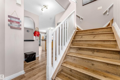 3774 20 Street Nw, Edmonton, AB - Indoor Photo Showing Other Room