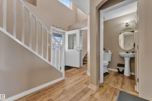 3774 20 Street Nw, Edmonton, AB - Indoor Photo Showing Other Room