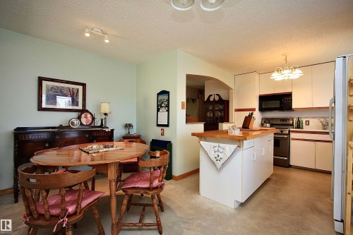 13315 136 Street, Edmonton, AB - Indoor Photo Showing Kitchen