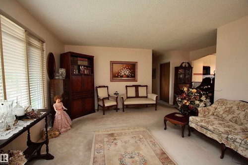 13315 136 Street, Edmonton, AB - Indoor