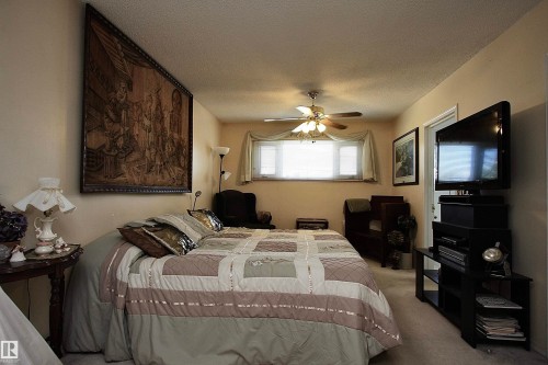King-sized suite with a walk-in closet and 3 pc bath. - 13315 136 Street, Edmonton, AB - Indoor Photo Showing Bedroom