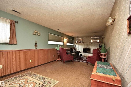 13315 136 Street, Edmonton, AB - Indoor Photo Showing Other Room