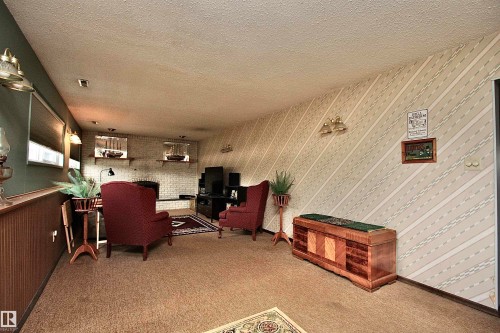 13315 136 Street, Edmonton, AB - Indoor Photo Showing Other Room