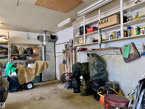 13315 136 Street, Edmonton, AB - Indoor Photo Showing Garage
