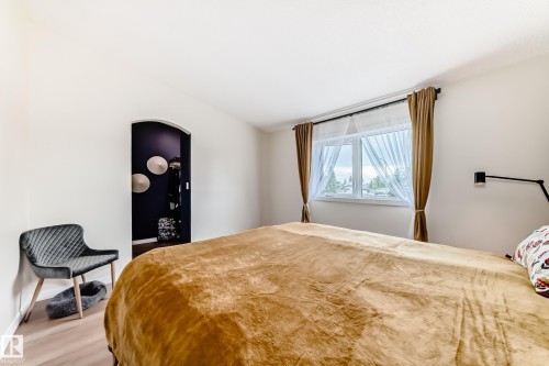 18 9520 174 Street, Edmonton, AB 