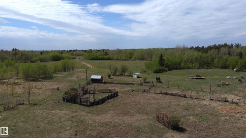 Set up for livestock here. - 563003 Range Road 205, Rural Lamont County, AB 
