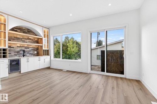 5310 103A Avenue, Edmonton, AB - Indoor