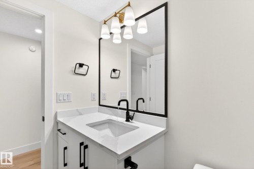 5310 103A Avenue, Edmonton, AB - Indoor Photo Showing Bathroom