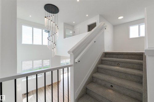 1305 Hawks Ridge Link Nw, Edmonton, AB - Indoor Photo Showing Other Room
