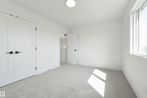1305 Hawks Ridge Link Nw, Edmonton, AB - Indoor Photo Showing Other Room