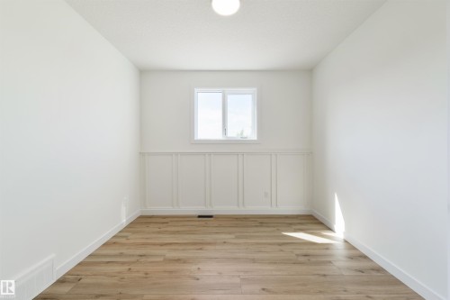 1305 Hawks Ridge Link Nw, Edmonton, AB - Indoor Photo Showing Other Room
