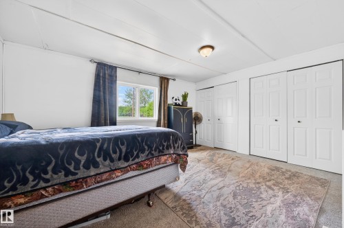 5007 51 Avenue, Egremont, AB - Indoor Photo Showing Bedroom