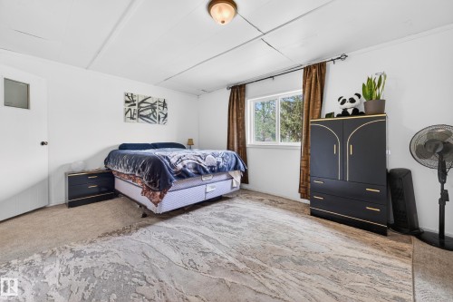5007 51 Avenue, Egremont, AB - Indoor Photo Showing Bedroom
