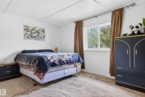 5007 51 Avenue, Egremont, AB - Indoor Photo Showing Bedroom