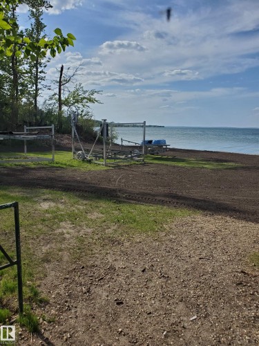 516 5 Norris Beach Pigeon Lake Street, Rural Wetaskiwin County, AB 