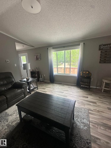 109 42208 Twp Rd 650, Rural Bonnyville M.D., AB - Indoor Photo Showing Living Room