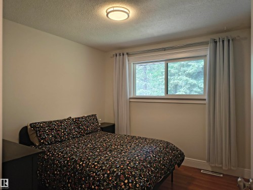 1, 49321 Range Road 72, Rural Brazeau County, AB - Indoor Photo Showing Bedroom