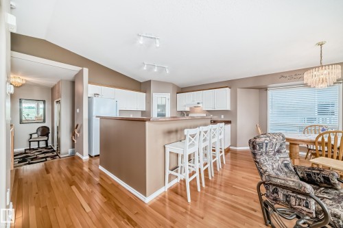 40 Heritage Crescent, Stony Plain, AB - Indoor Photo Showing Dining Room