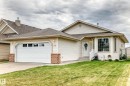 40 Heritage Crescent, Stony Plain, AB  - Outdoor With Facade 