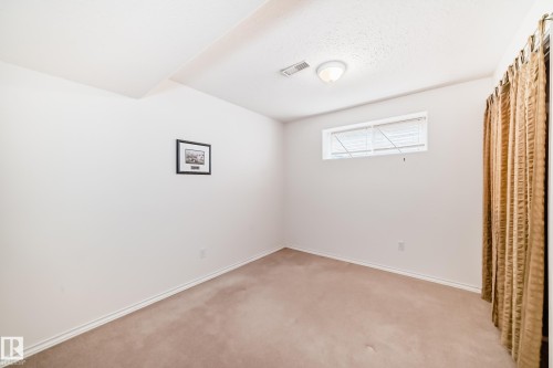 40 Heritage Crescent, Stony Plain, AB - Indoor Photo Showing Other Room