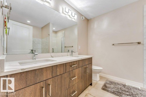 1459 Cherniak Way, Edmonton, AB - Indoor Photo Showing Bathroom