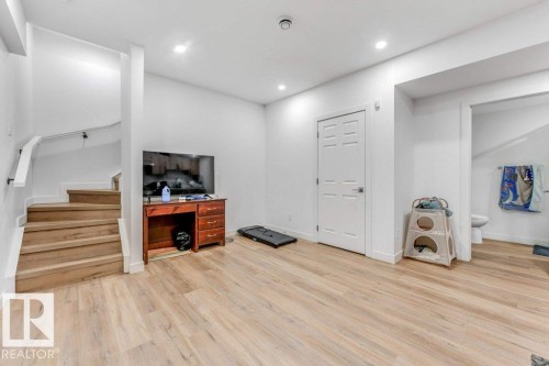 1459 Cherniak Way, Edmonton, AB - Indoor