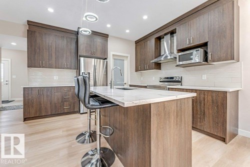 1459 Cherniak Way, Edmonton, AB - Indoor Photo Showing Kitchen With Stainless Steel Kitchen With Upgraded Kitchen