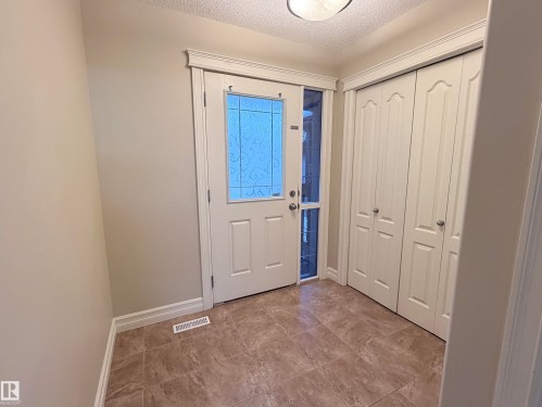 3027 26 Avenue Nw, Edmonton, AB 