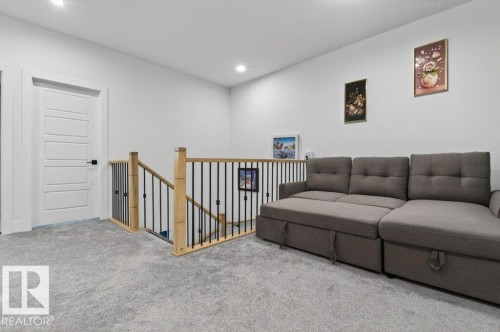 371 Bluff Cv, Leduc, AB - Indoor