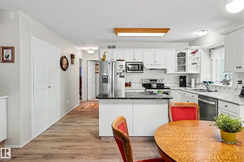 #206 7000 Northview Dr, Wetaskiwin, AB - Indoor
