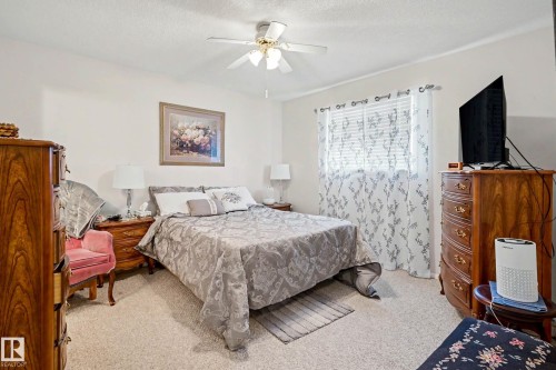 #206 7000 Northview Dr, Wetaskiwin, AB - Indoor Photo Showing Bedroom
