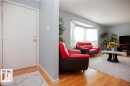 17208 106 Street, Edmonton, AB  - Indoor Photo Showing Living Room 