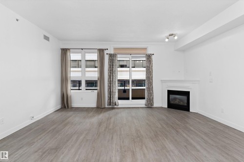 902 9939 109 Street, Edmonton, AB - Indoor Photo Showing Other Room