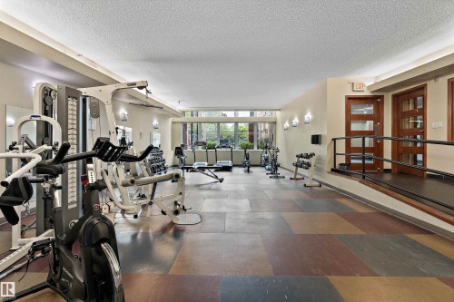 902 9939 109 Street, Edmonton, AB - Outdoor