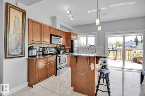 29 13215 153 Avenue, Edmonton, AB - Indoor Photo Showing Kitchen