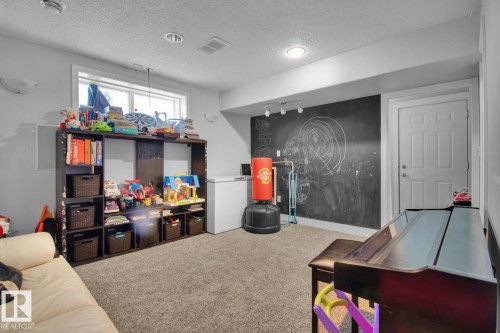 29 13215 153 Avenue, Edmonton, AB - Indoor