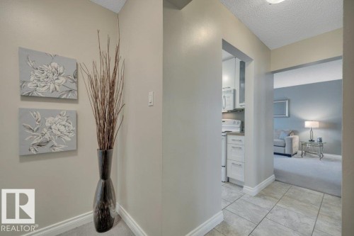 304 10320 113 Street, Edmonton, AB - Indoor Photo Showing Other Room
