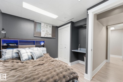 5400 49 Street, Stony Plain, AB - Indoor Photo Showing Bedroom