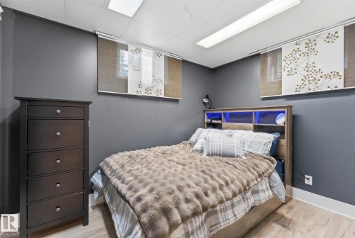 5400 49 Street, Stony Plain, AB - Indoor Photo Showing Bedroom