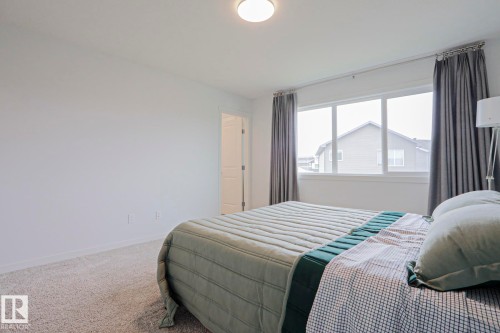 28 Rosewood Way, St. Albert, AB - Indoor Photo Showing Bedroom