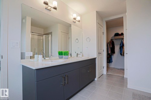 28 Rosewood Way, St. Albert, AB - Indoor Photo Showing Bathroom